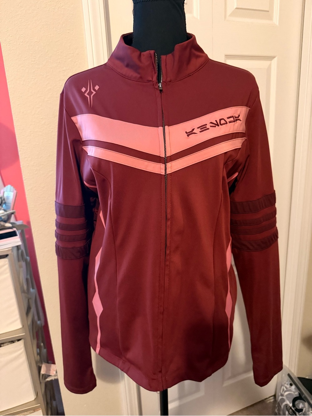NEW Star Wars Her Universe Ahsoka Tano Maroon & Pink zip sport jacket juniors XL